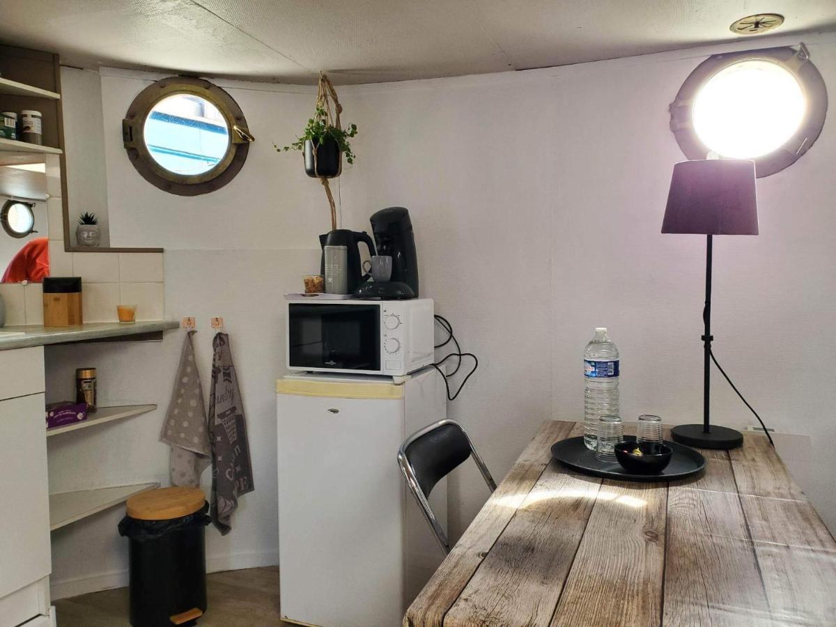 Peniche "Louise Michel" Sejournez Dans L'Appartement Du Capitaine, Offrez Vous Une Experience Inoubliable Au Fil De L'Eau Дуэ Экстерьер фото