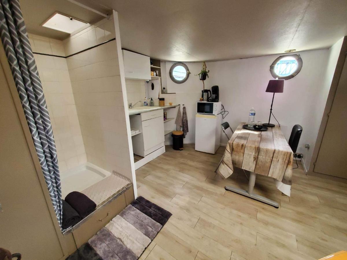 Peniche "Louise Michel" Sejournez Dans L'Appartement Du Capitaine, Offrez Vous Une Experience Inoubliable Au Fil De L'Eau Дуэ Экстерьер фото